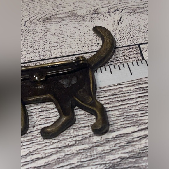 Signed Brass Tone JJ Cat with dangle Kitty brooch pin - Picture 3 of 6